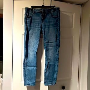 BOGO clear out! American Eagle skinny jeans